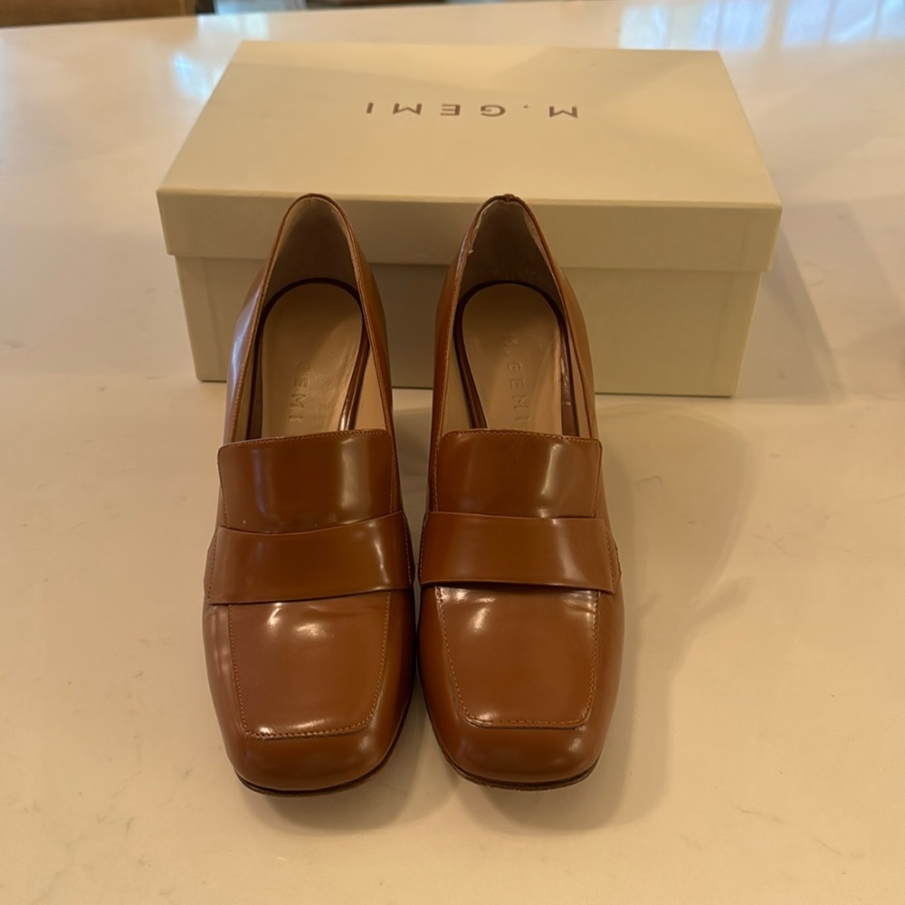 M Gemi Heels- never worn